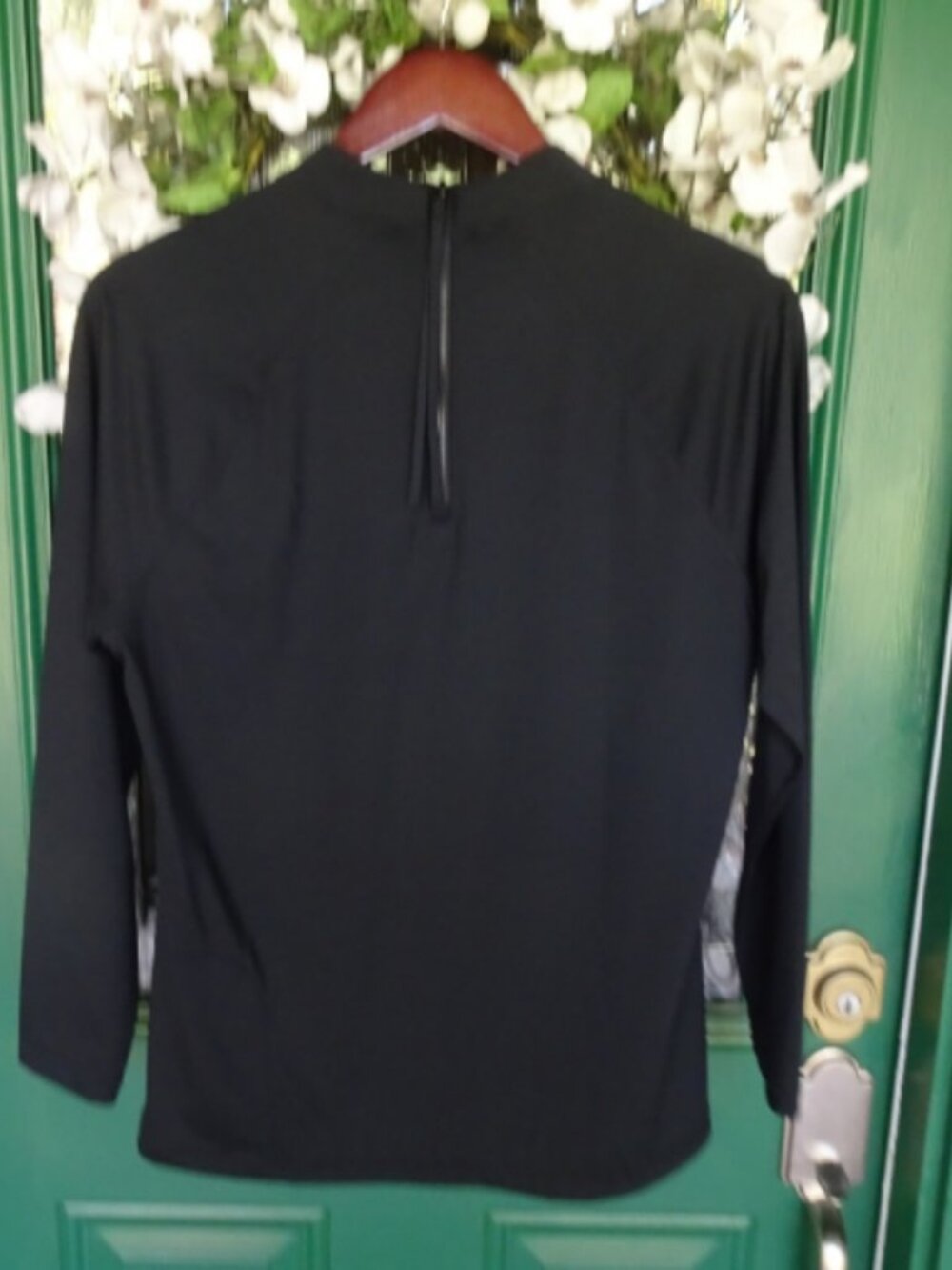 NWT Athleta North Point Rashguard Zip Top Womens XL Black UV Protection